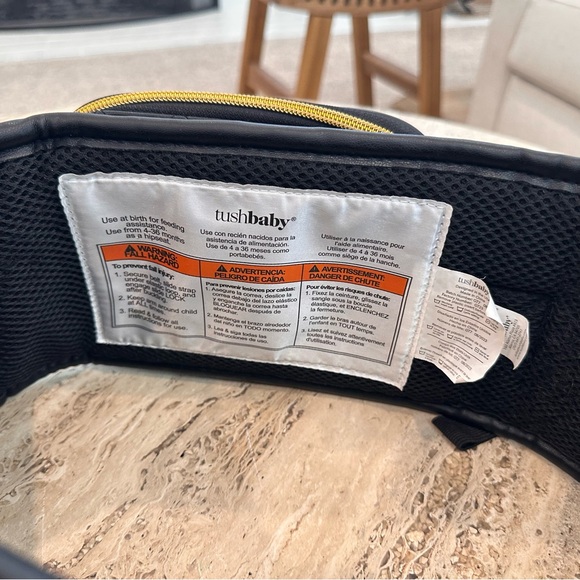 The Tushbaby Hip Carrier - Vegan Leather Black with Gold Hardware - EUC - Picture 7 of 8